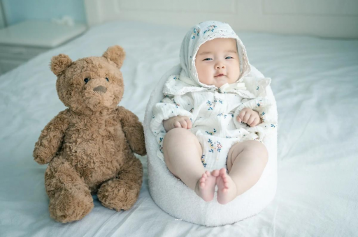 丹阳宝宝挠耳朵是怎么回事